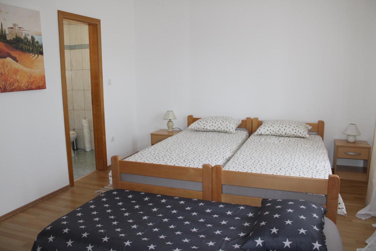 Apartment Noel Sveti Vid-Miholjice Eksteriør bilde