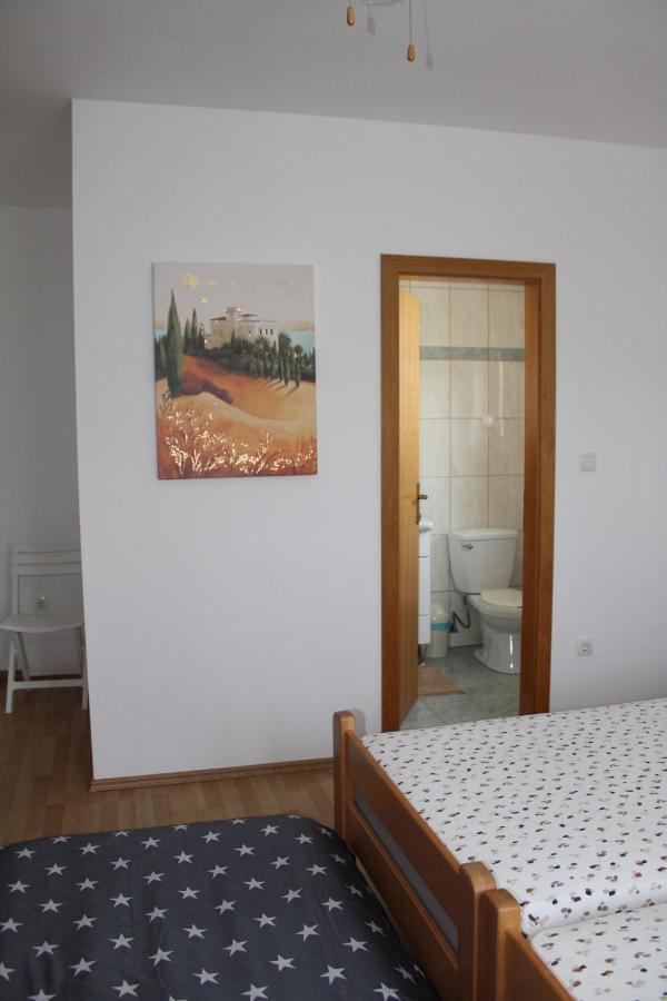Apartment Noel Sveti Vid-Miholjice Eksteriør bilde