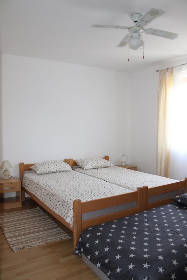 Apartment Noel Sveti Vid-Miholjice Eksteriør bilde